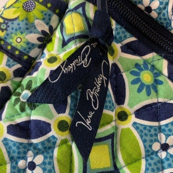 Vera Bradley Baroque Messenger Bag With Adjustable Strap & Multiple Pockets - Picture 7 of 8